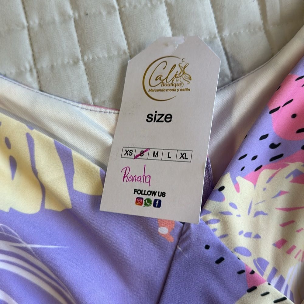 NEW - MULTICOLOR LEAF PRINT CROP TOP RUFFLED SLEEVE SZ S - Picture 5 of 11